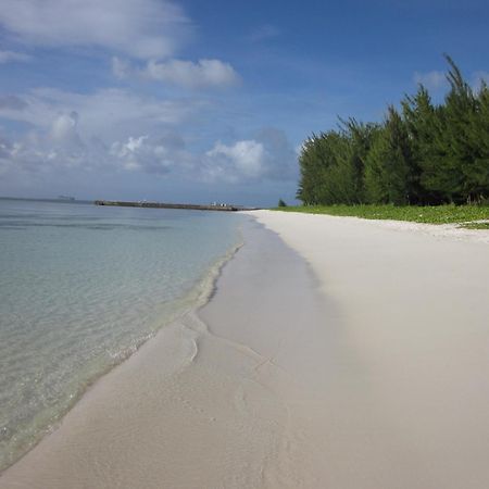 Aquarius Beach Tower Susupe Buitenkant foto